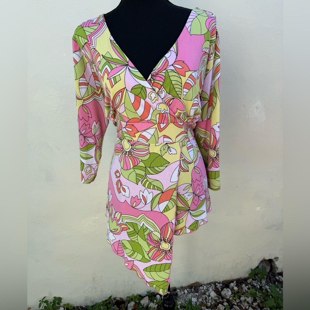 dressbarn Y2K pink floral top with groovy print ,Size 1 X